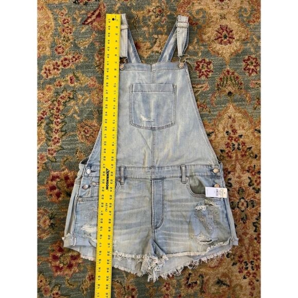 American Eagle Light Wash Floral Embroidered Short Overalls - Picture 5 of 9